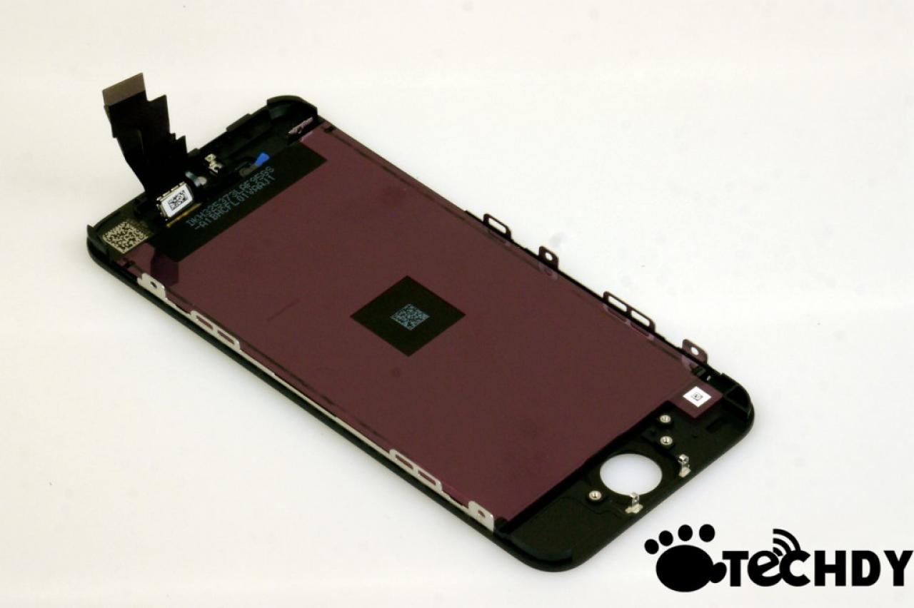 [07/07/2013] Budget-iPhone: Neue Fotos und ein Video zum vermeintlichen iPhone 5S mini aufgetaucht (11)