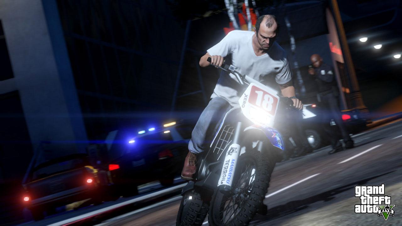 [10/07/2013] 07.05.2013: Etwa der von Trevor mit einer Enduro durch die Innenstadt.