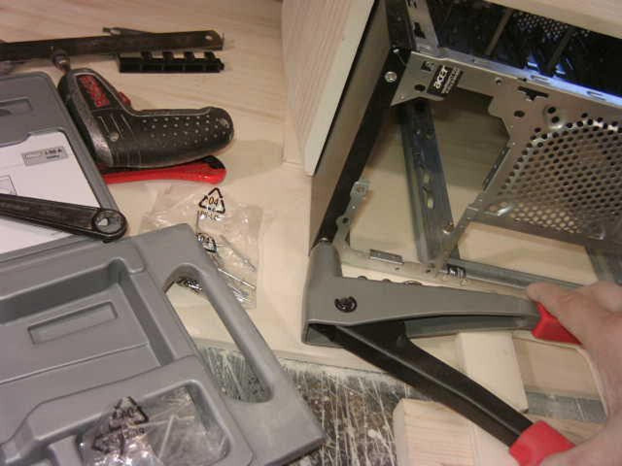 [05/08/2013] Casemod DCMM Colossus: Die größte PC-Maus der Welt entsteht (32)
