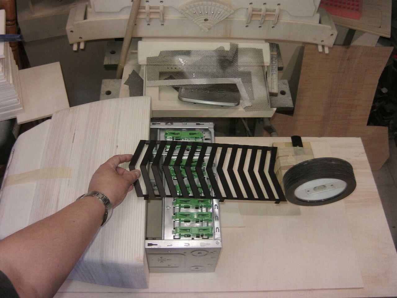 [05/08/2013] Casemod DCMM Colossus: Die größte PC-Maus der Welt entsteht (59)