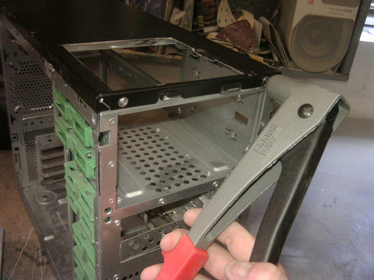 [05/08/2013] Casemod DCMM Colossus: Die größte PC-Maus der Welt entsteht (103)