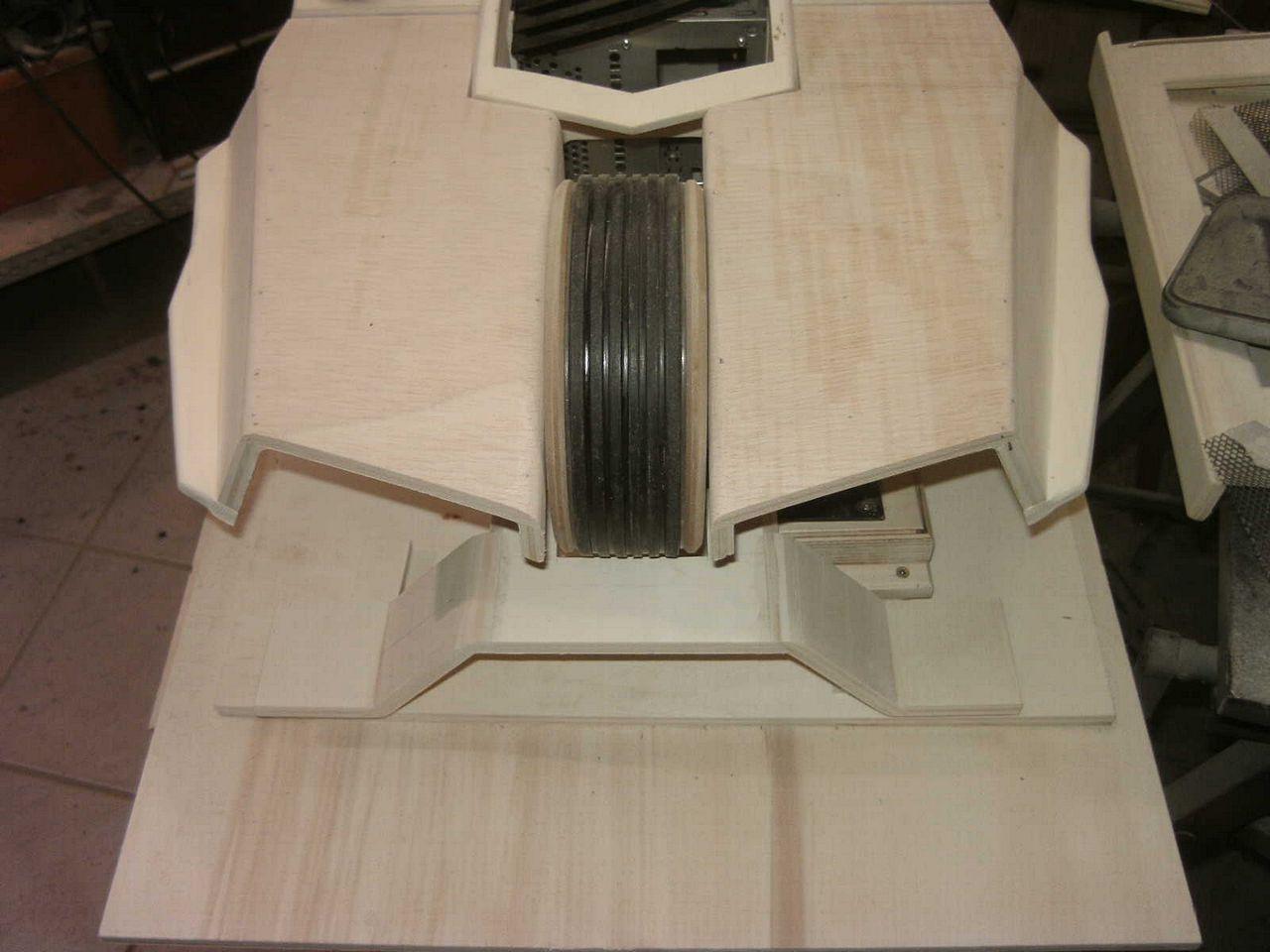 [05/08/2013] Casemod DCMM Colossus: Die größte PC-Maus der Welt entsteht (184)