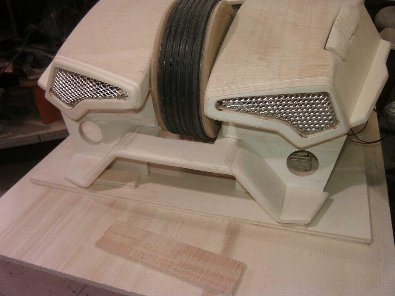 [05/08/2013] Casemod DCMM Colossus: Die größte PC-Maus der Welt entsteht (225)