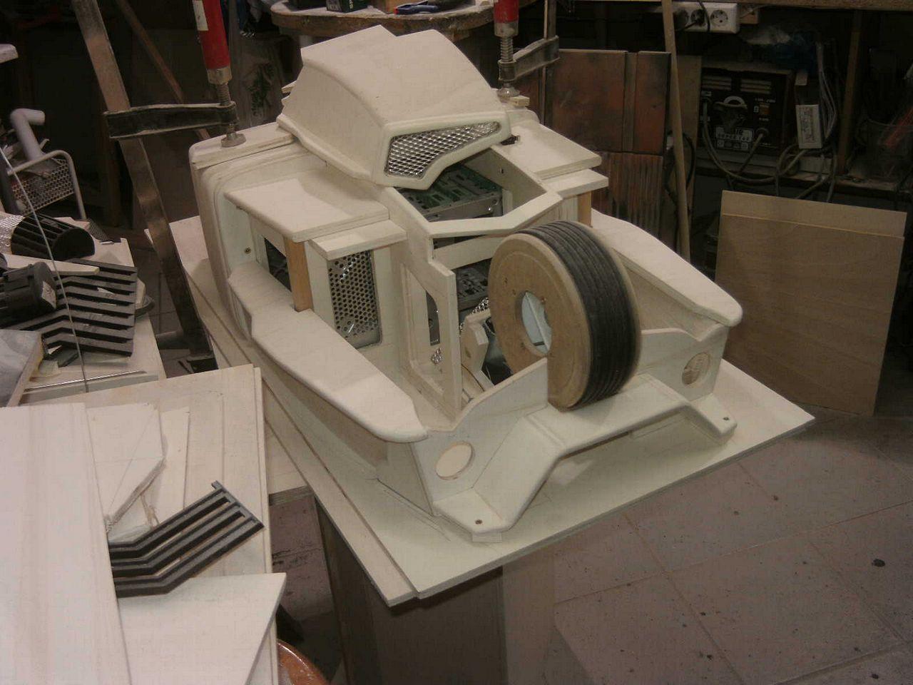 [05/08/2013] Casemod DCMM Colossus: Die größte PC-Maus der Welt entsteht (252)