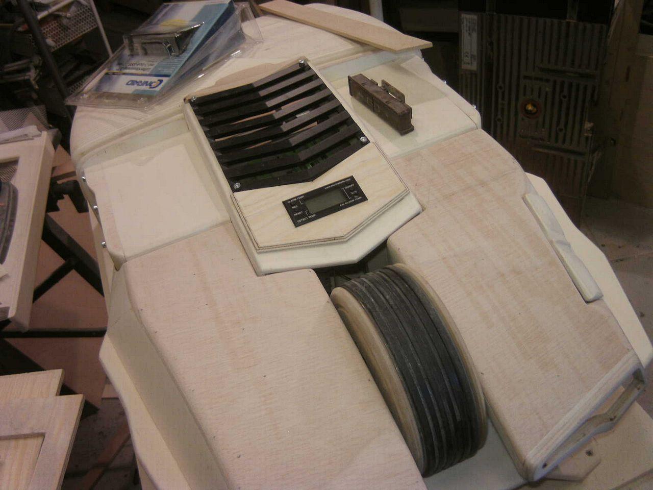 [05/08/2013] Casemod DCMM Colossus: Die größte PC-Maus der Welt entsteht (285)