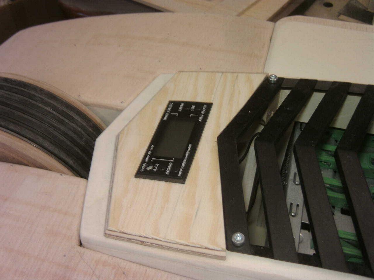 [05/08/2013] Casemod DCMM Colossus: Die größte PC-Maus der Welt entsteht (286)