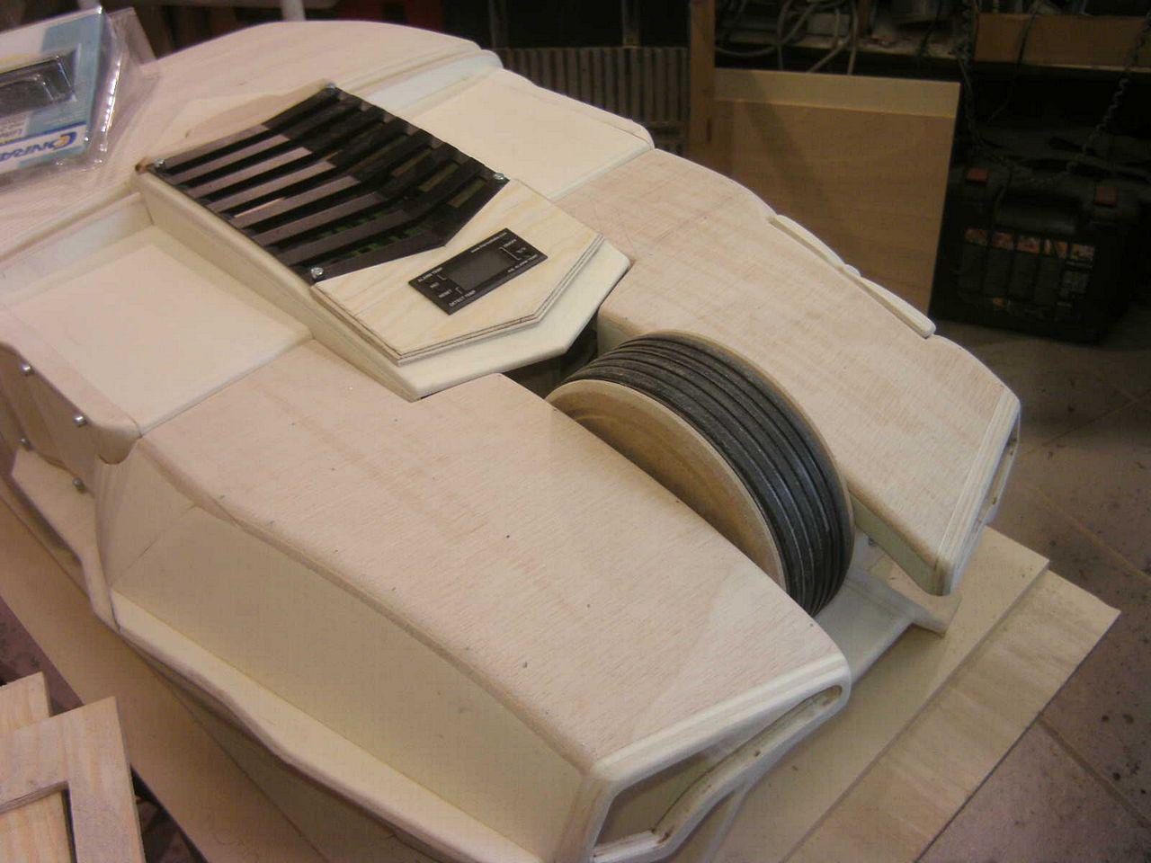 [05/08/2013] Casemod DCMM Colossus: Die größte PC-Maus der Welt entsteht (292)