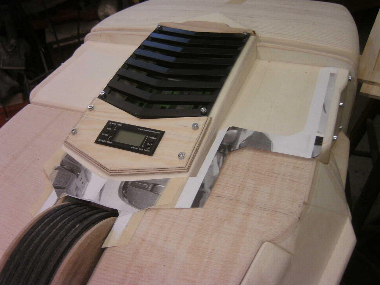 [05/08/2013] Casemod DCMM Colossus: Die größte PC-Maus der Welt entsteht (297)