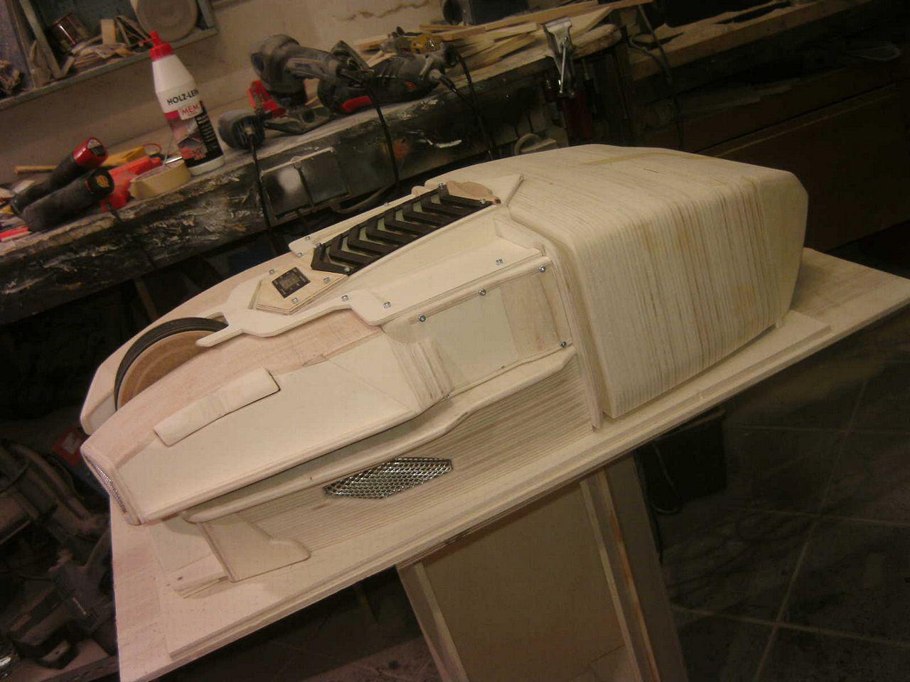 [05/08/2013] Casemod DCMM Colossus: Die größte PC-Maus der Welt entsteht (309)
