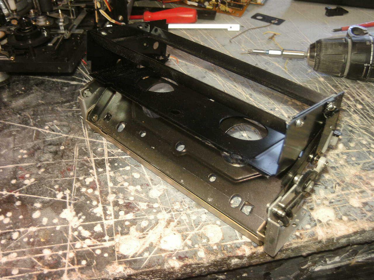[05/08/2013] Casemod DCMM Colossus: Die größte PC-Maus der Welt entsteht (346)