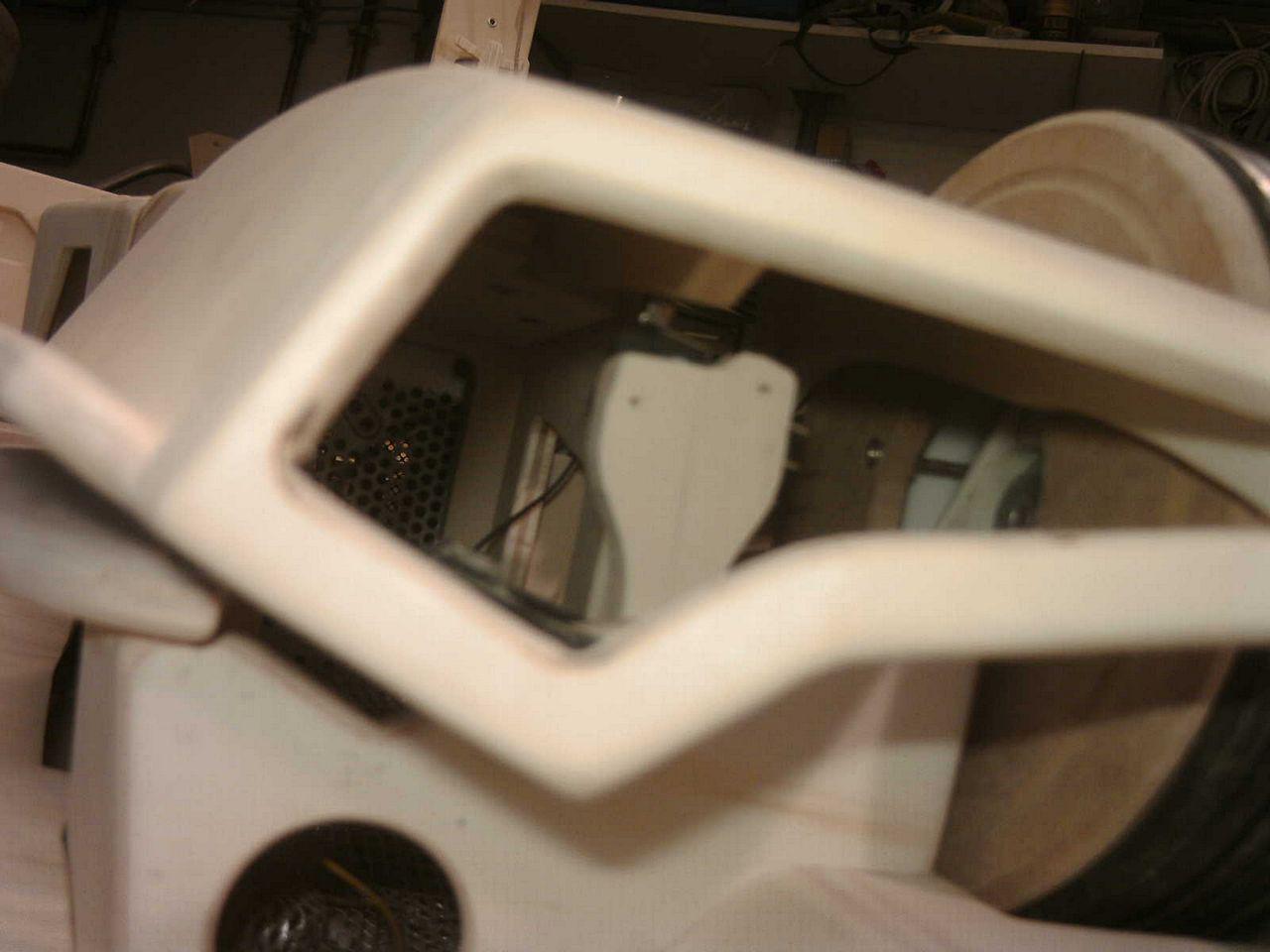 [05/08/2013] Casemod DCMM Colossus: Die größte PC-Maus der Welt entsteht (388)