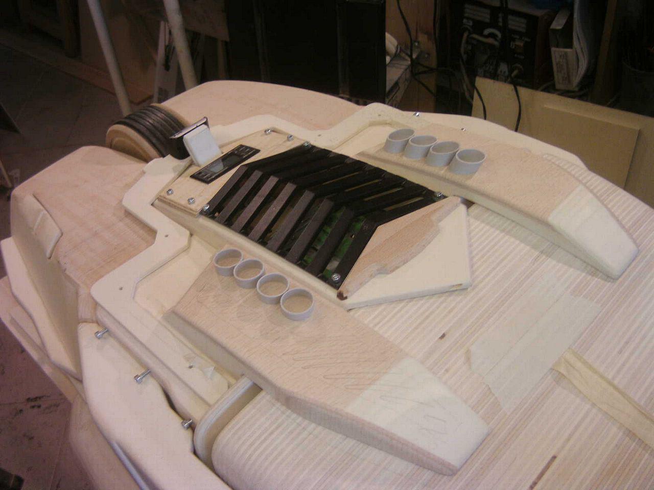 [05/08/2013] Casemod DCMM Colossus: Die größte PC-Maus der Welt entsteht (431)