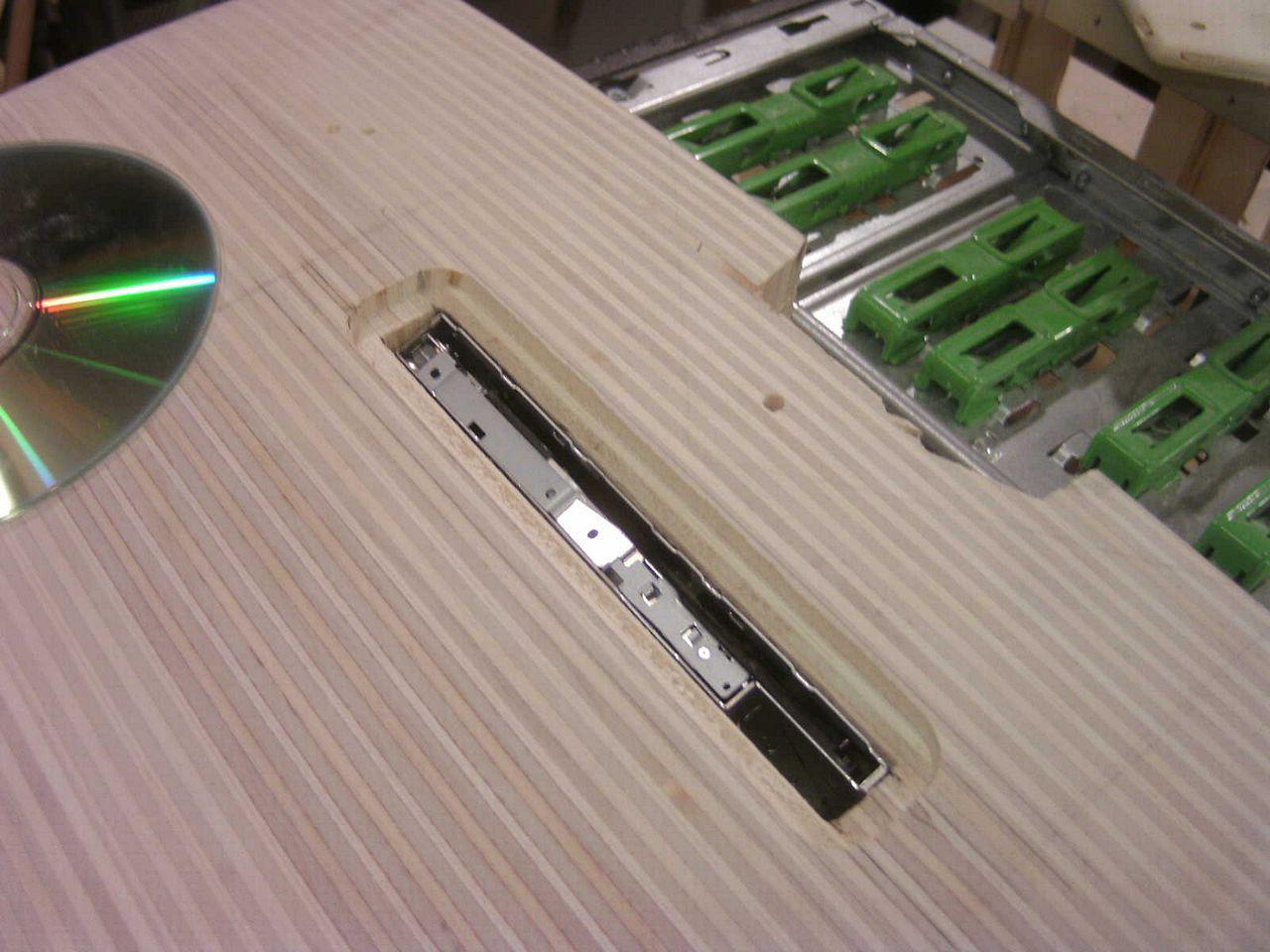 [05/08/2013] Casemod DCMM Colossus: Die größte PC-Maus der Welt entsteht (534)