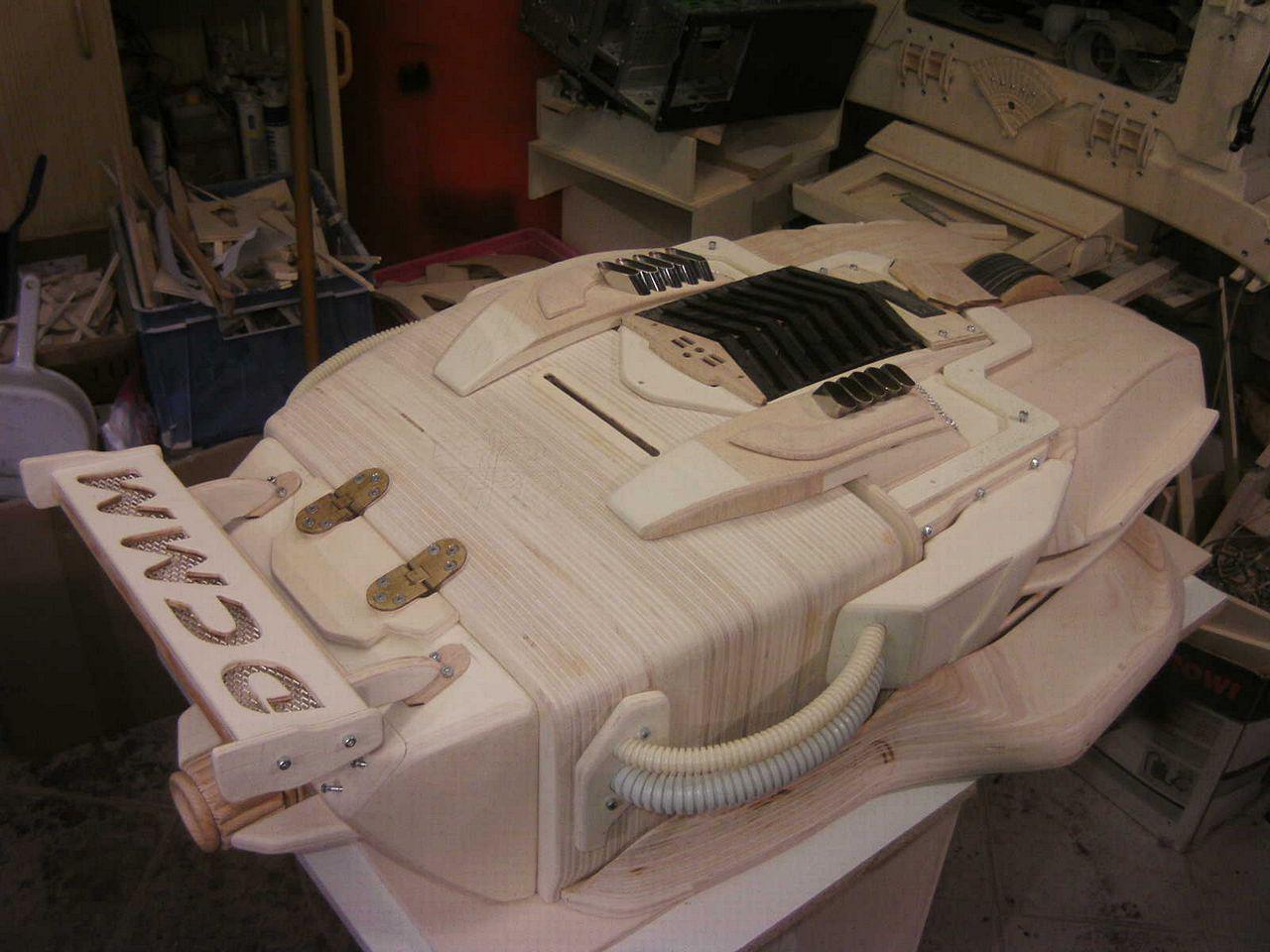 [05/08/2013] Casemod DCMM Colossus: Die größte PC-Maus der Welt entsteht (567)