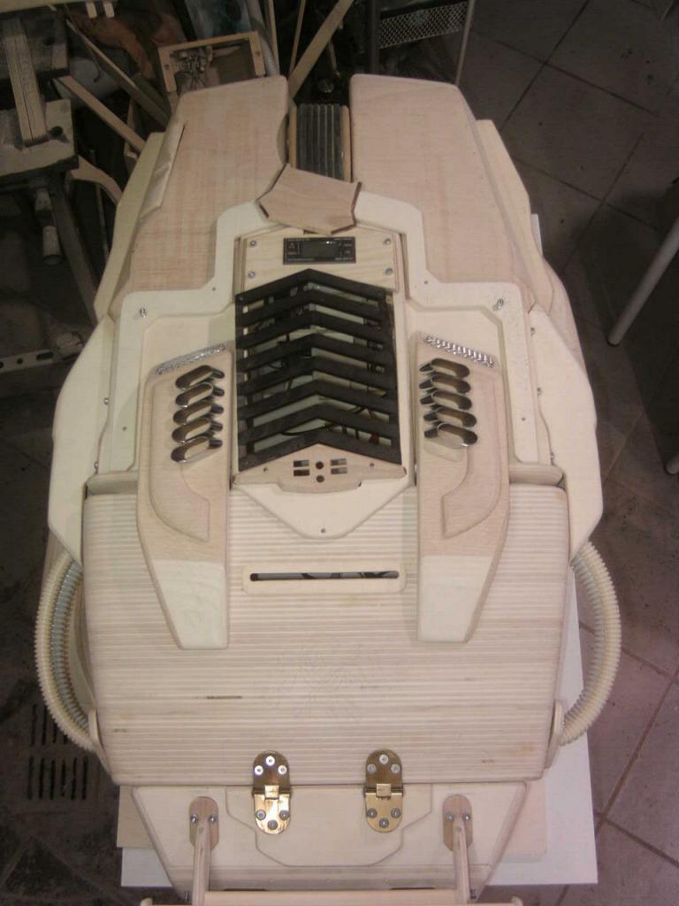 [05/08/2013] Casemod DCMM Colossus: Die größte PC-Maus der Welt entsteht (569)