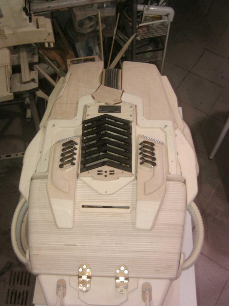 [05/08/2013] Casemod DCMM Colossus: Die größte PC-Maus der Welt entsteht (572)