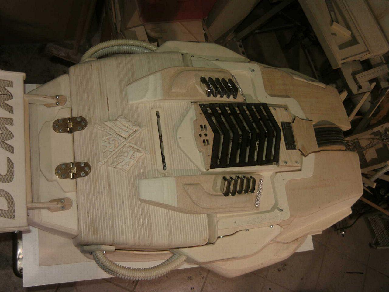 [05/08/2013] Casemod DCMM Colossus: Die größte PC-Maus der Welt entsteht (575)
