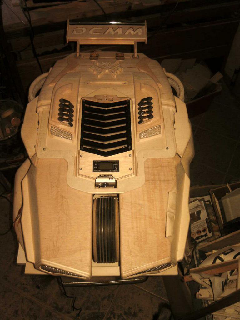 [05/08/2013] Casemod DCMM Colossus: Die größte PC-Maus der Welt entsteht (604)