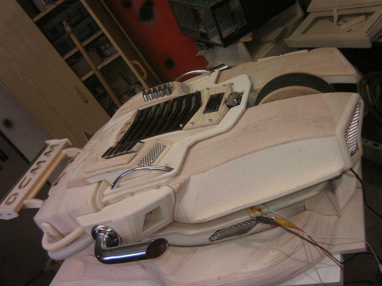 [05/08/2013] Casemod DCMM Colossus: Die größte PC-Maus der Welt entsteht (612)
