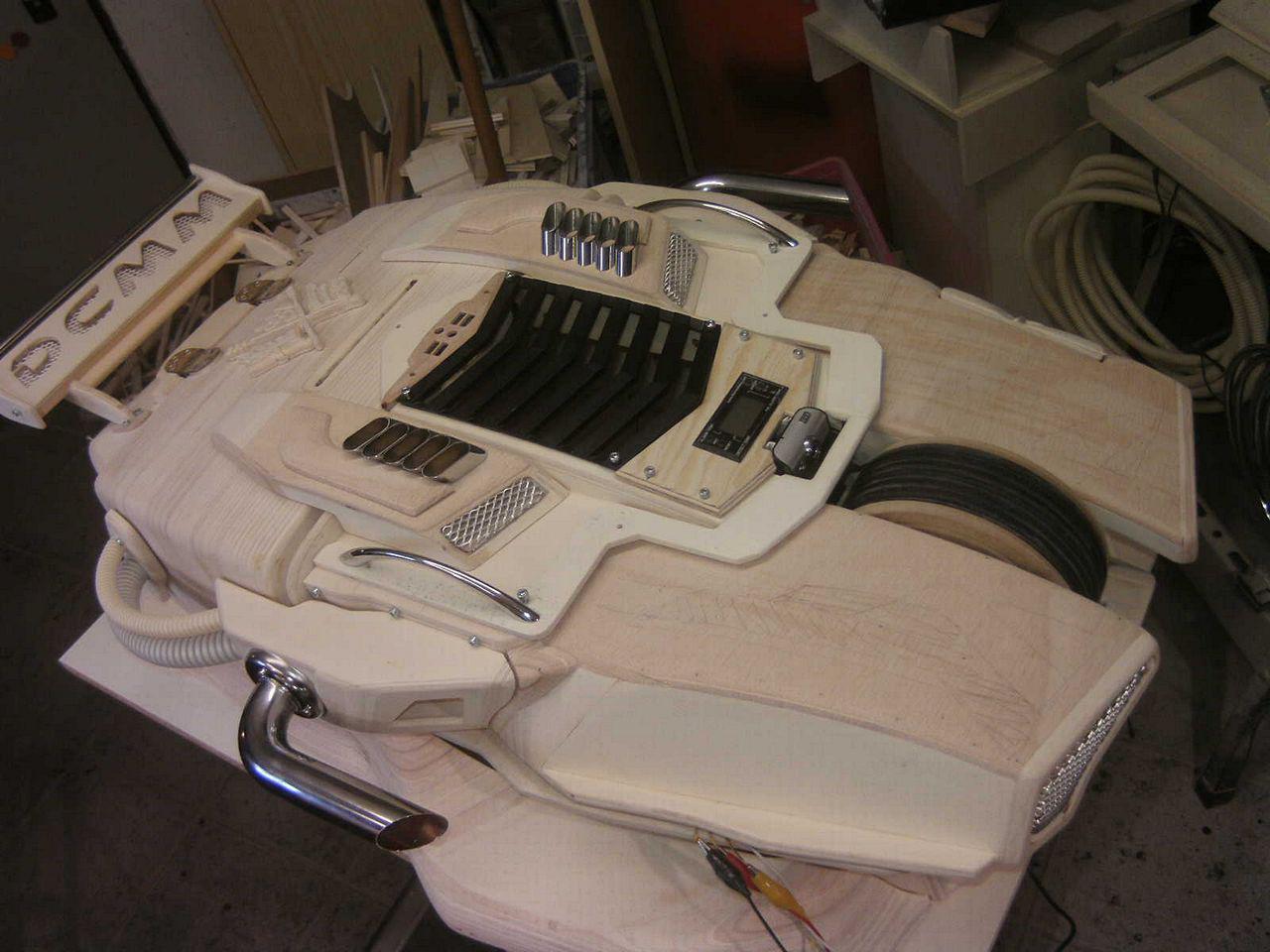 [05/08/2013] Casemod DCMM Colossus: Die größte PC-Maus der Welt entsteht (613)