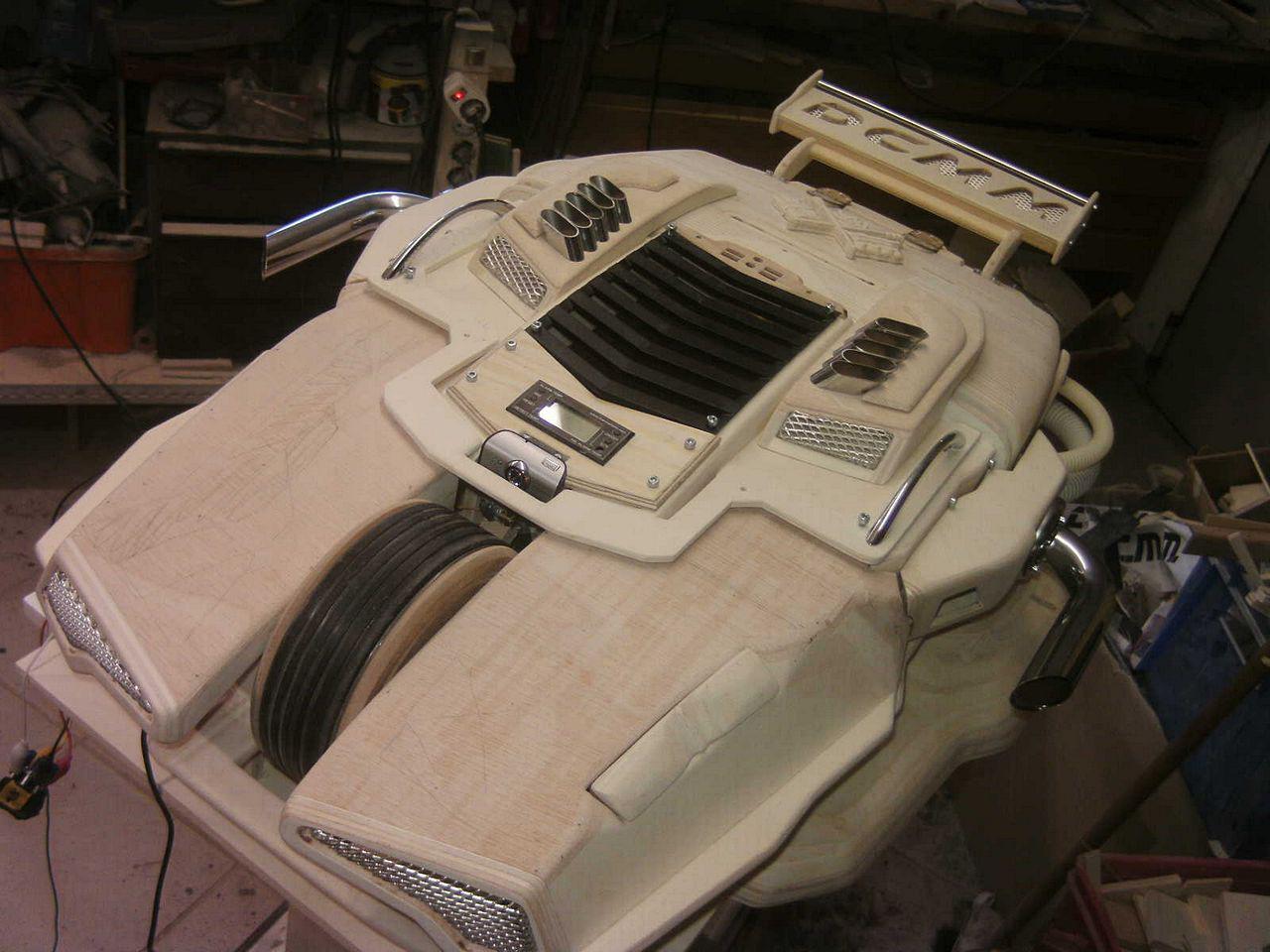 [05/08/2013] Casemod DCMM Colossus: Die größte PC-Maus der Welt entsteht (616)