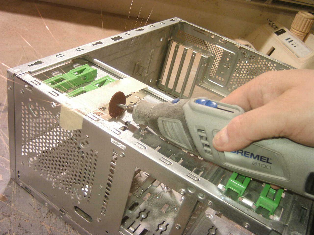 [05/08/2013] Casemod DCMM Colossus: Die größte PC-Maus der Welt entsteht (661)
