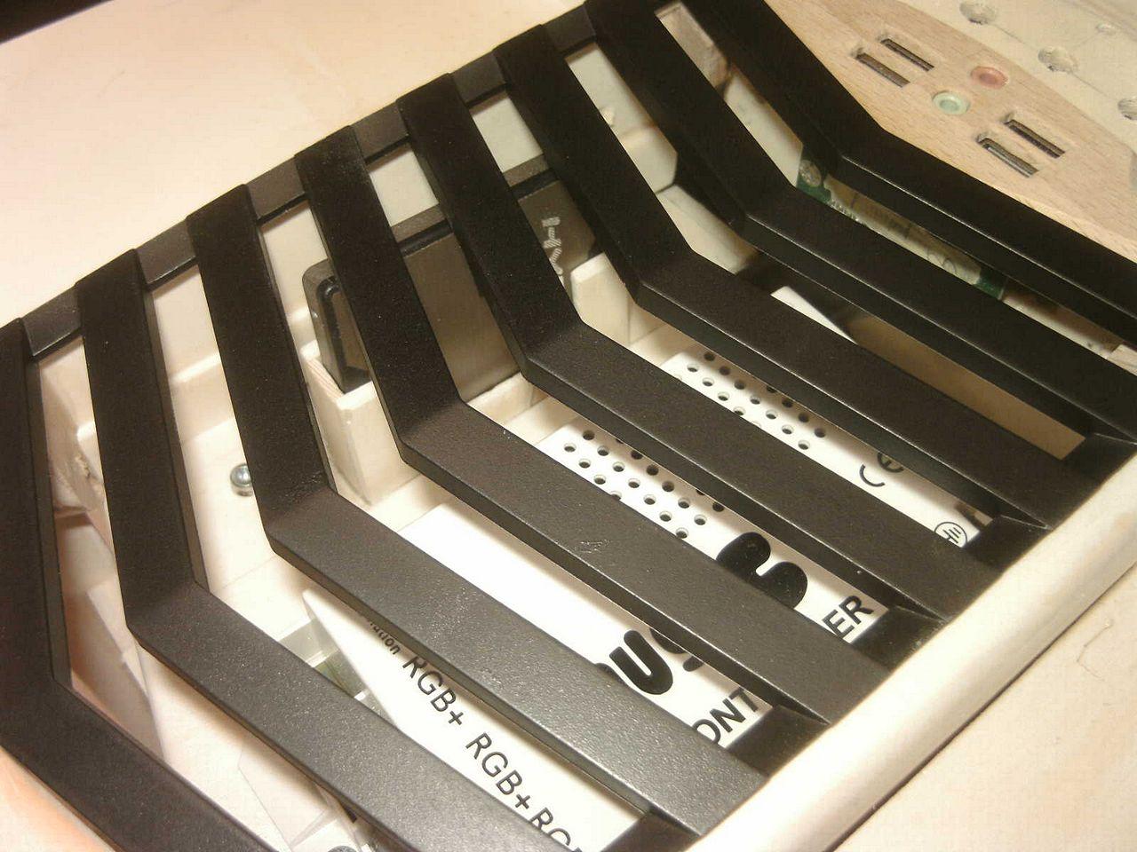 [05/08/2013] Casemod DCMM Colossus: Die größte PC-Maus der Welt entsteht (684)