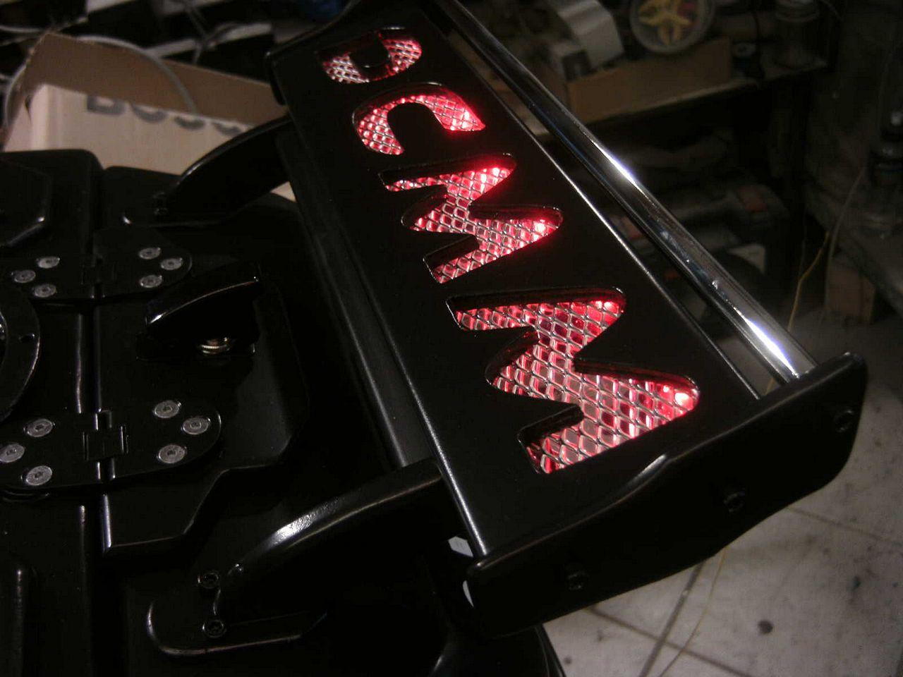 [05/08/2013] Casemod DCMM Colossus: Die größte PC-Maus der Welt entsteht (815)
