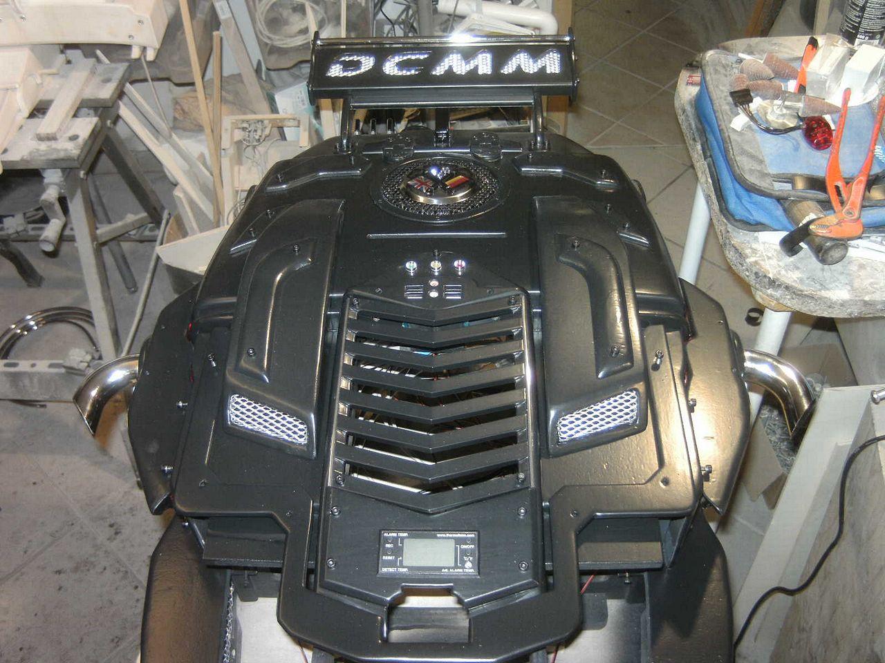 [05/08/2013] Casemod DCMM Colossus: Die größte PC-Maus der Welt entsteht (825)