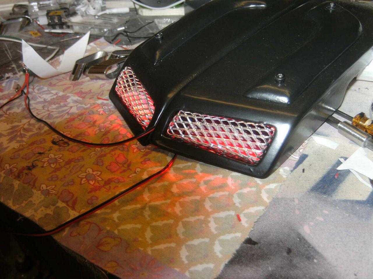 [05/08/2013] Casemod DCMM Colossus: Die größte PC-Maus der Welt entsteht (829)