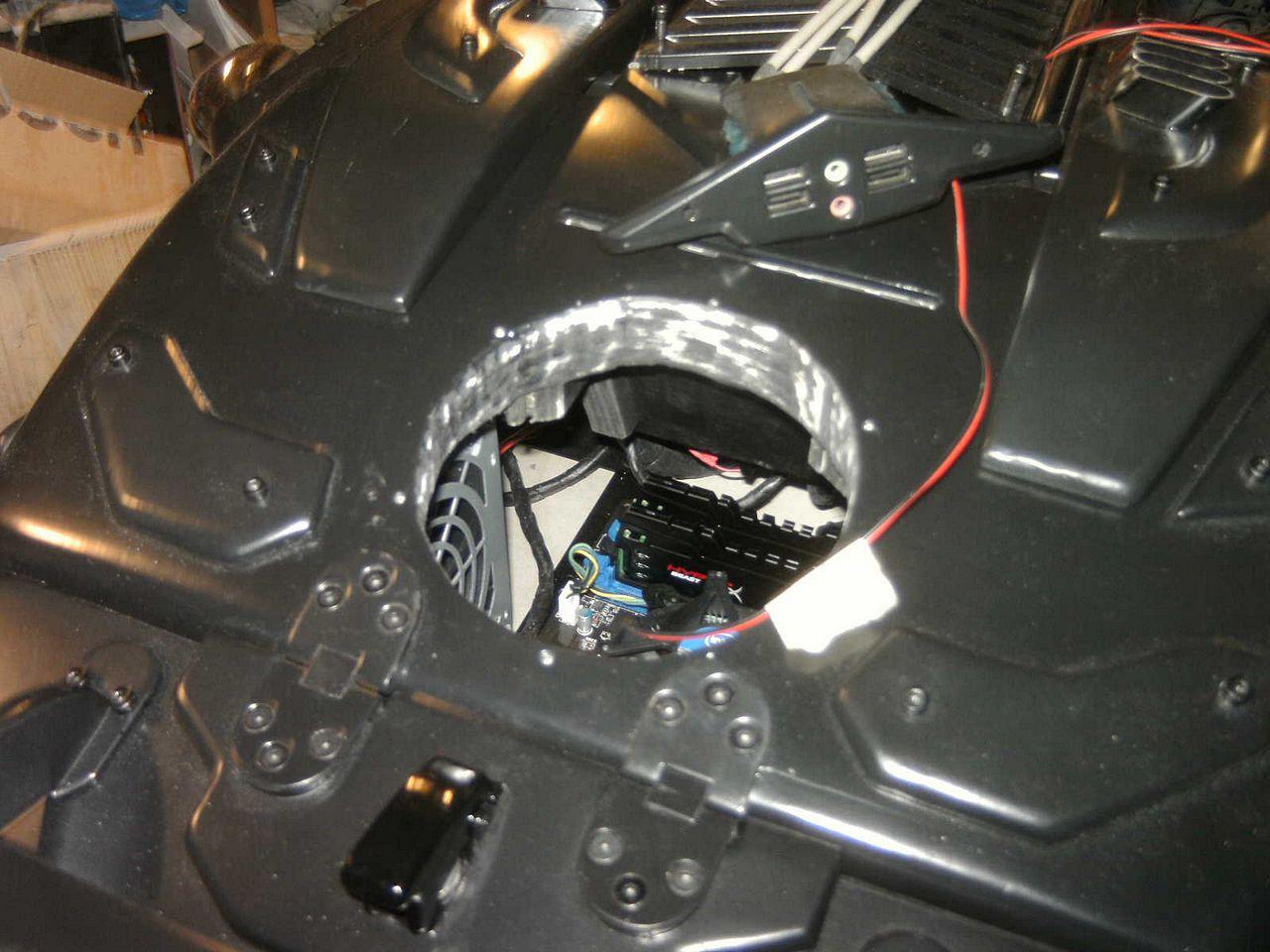 [05/08/2013] Casemod DCMM Colossus: Die größte PC-Maus der Welt entsteht (849)