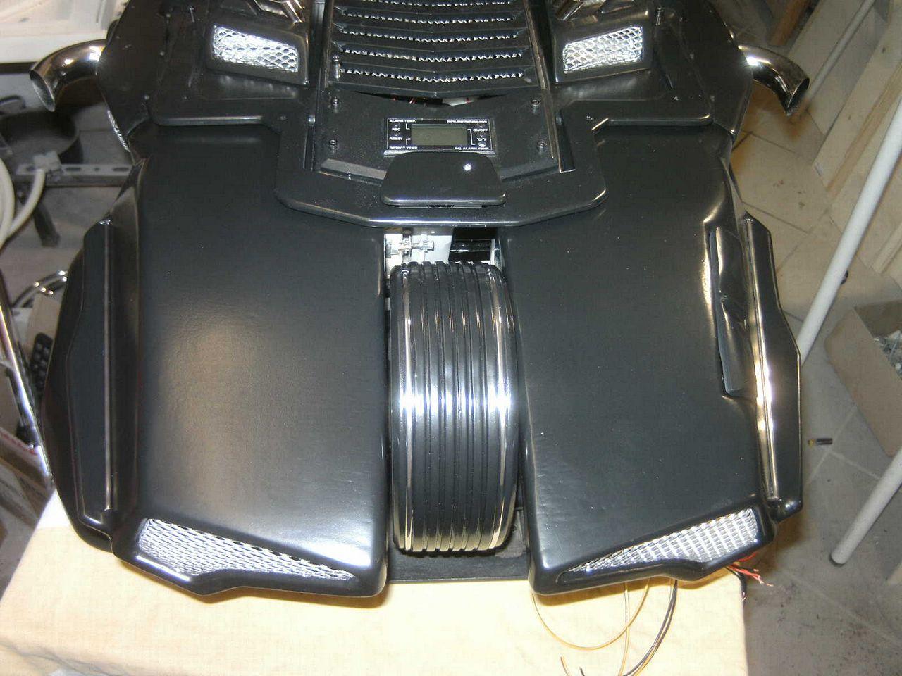 [05/08/2013] Casemod DCMM Colossus: Die größte PC-Maus der Welt entsteht (865)