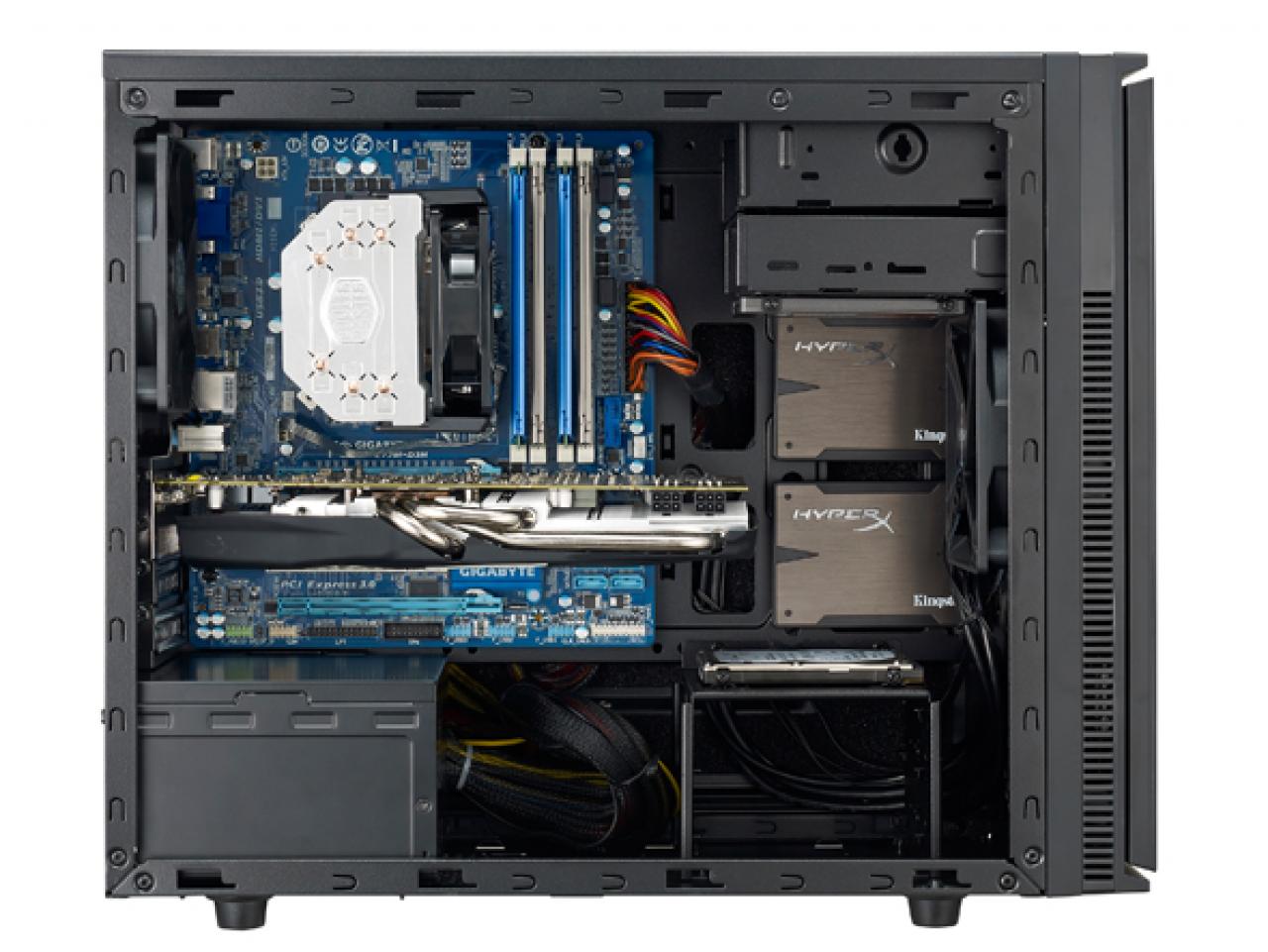 [15/08/2013] Cooler Master Silencio 352: Gedämmter Mini-Tower für 55 Euro veröffentlicht (1)