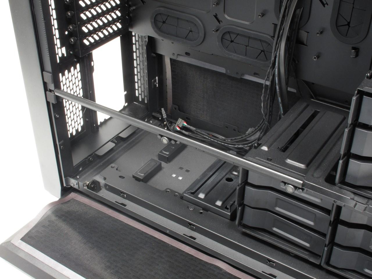 [02/08/2013] Corsair Obsidian 900D (8)