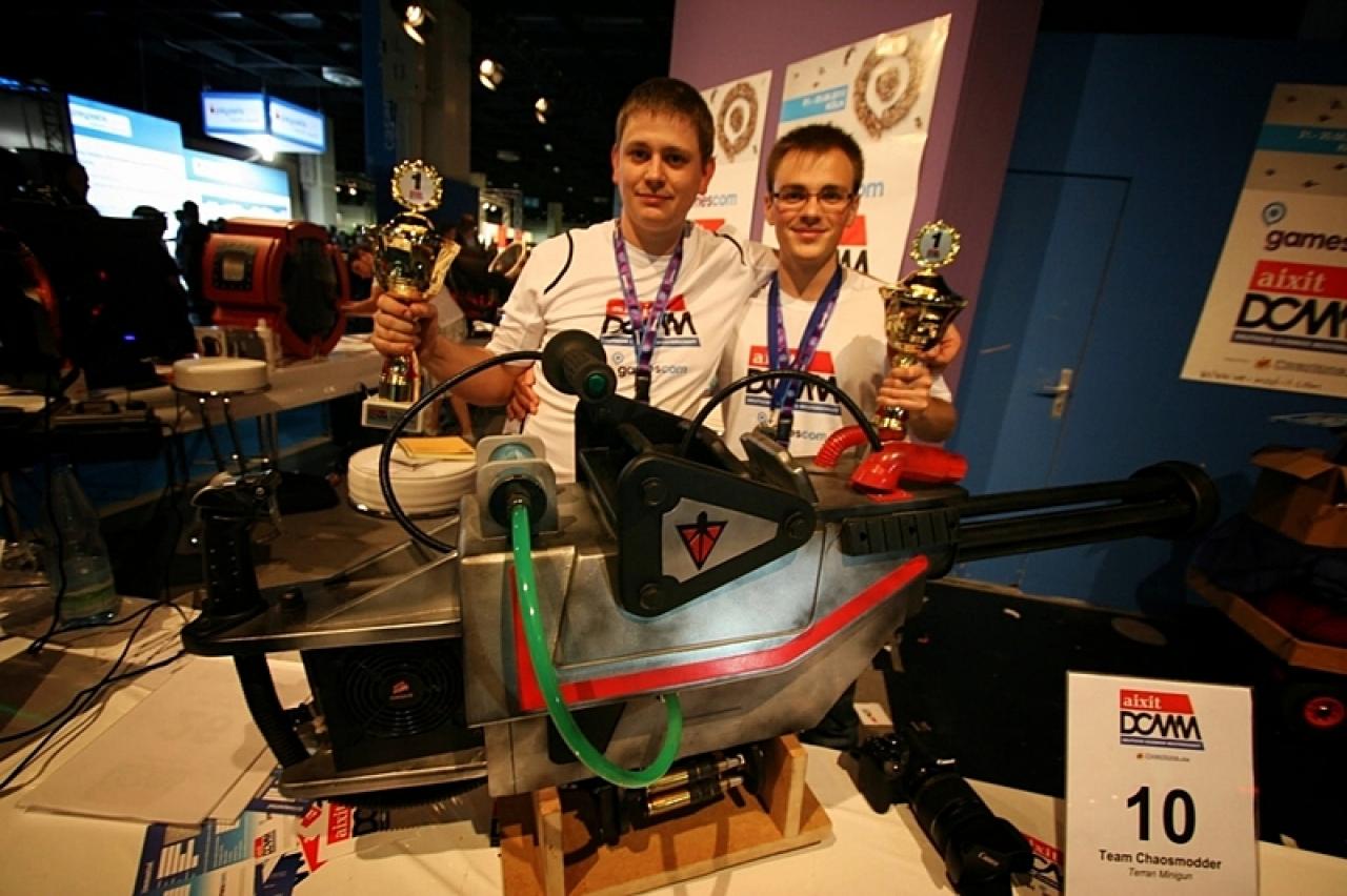 [28/08/2013] Cases on the Move 1. Platz: Team Chaosmodder (Henning Wolter & Matthias Streser): Terran Minigun