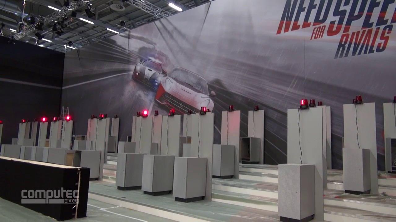 [17/08/2013] Gamescom-Aufbau bei Electronic Arts: Im fertigen Zustand werden die Leuchten den bei Need for Speed: Rivals führenden Spieler markieren.