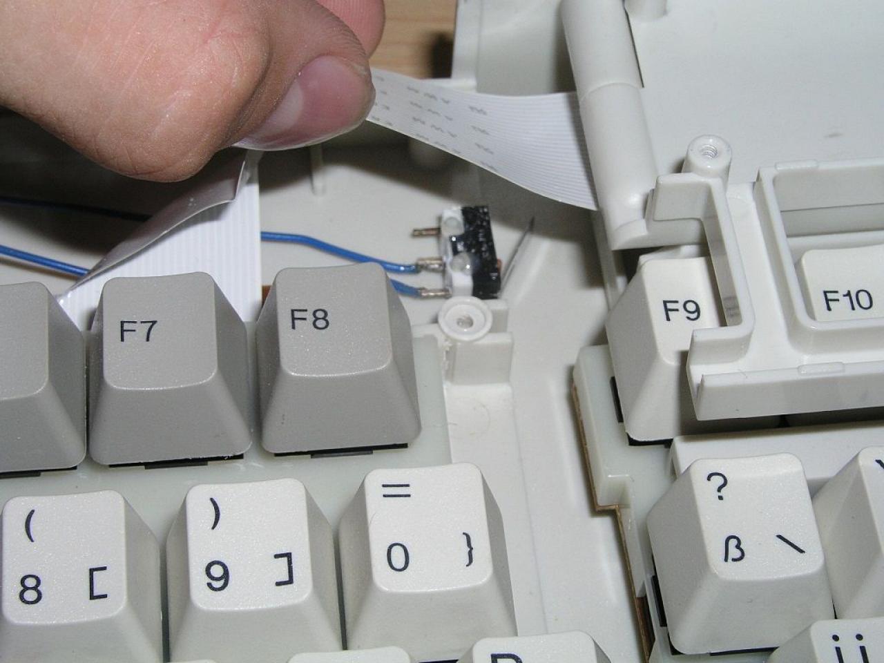 [26/08/2013] Update vom August 2013 mit abgefahrener Klapp-Tastatur aus den 80ern (9)