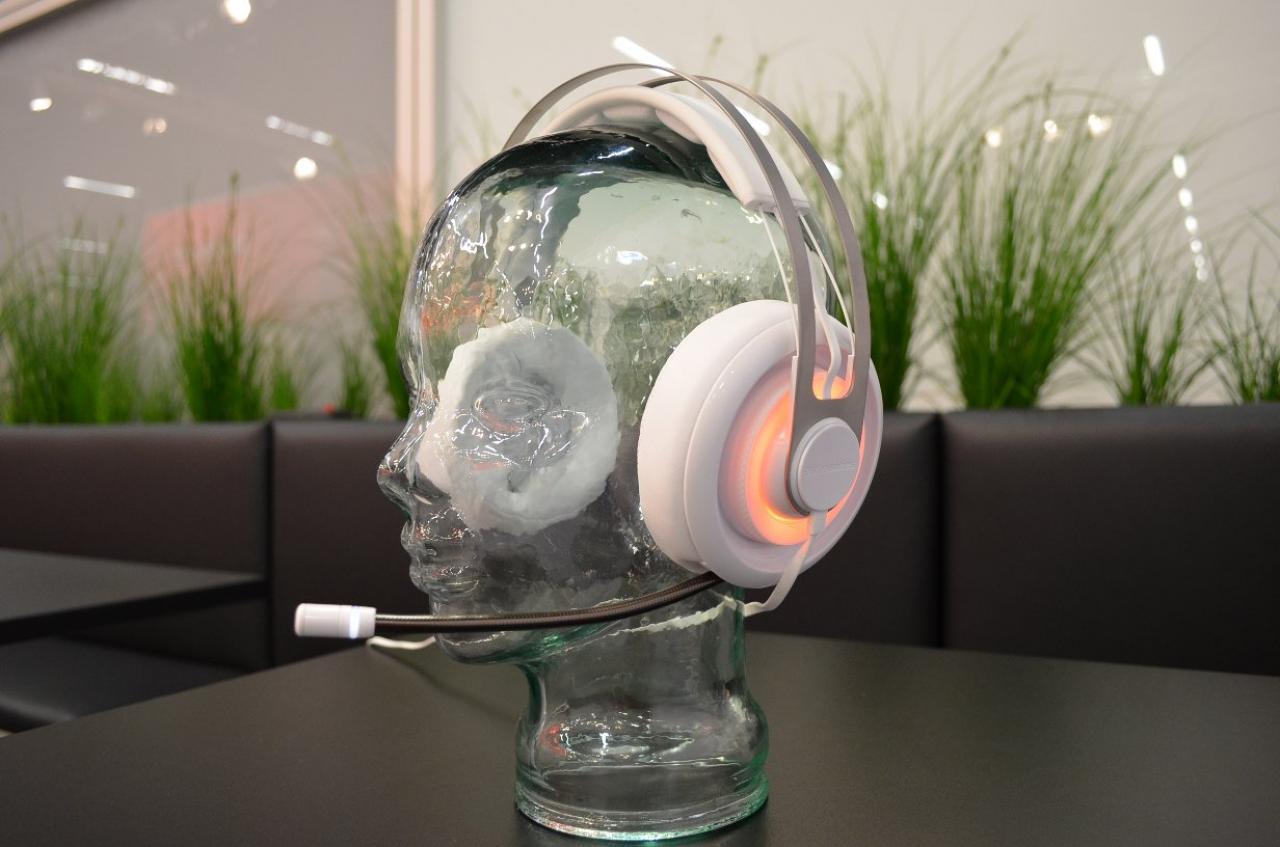[23/08/2013] Steel Series Siberia Elite: edles 200-Euro-Headset im Hands-on-Test auf der Gamescom (2)
