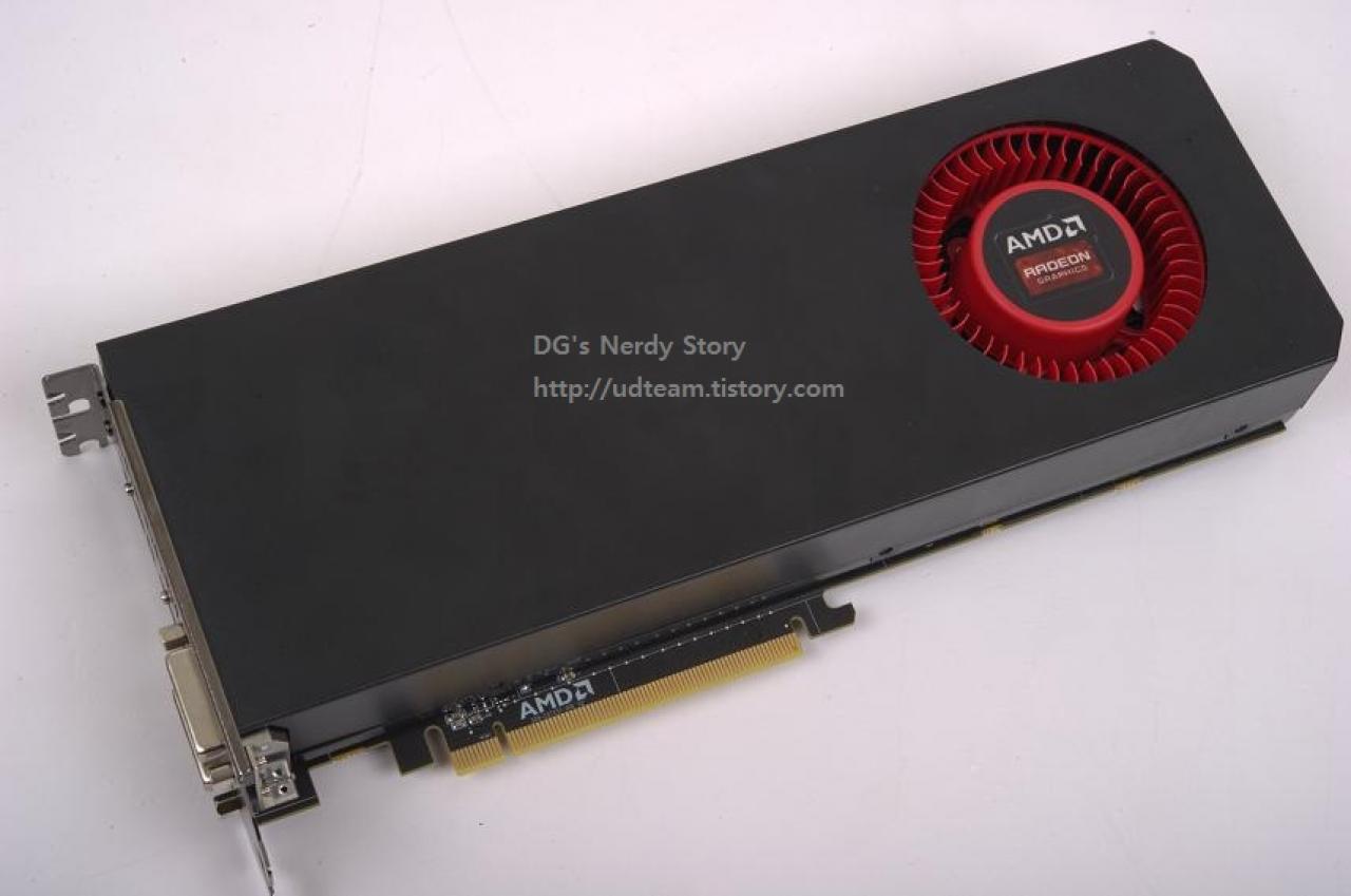 [22/09/2013] AMD Radeon R9 290X: Angebliche Bilder der Hawaii-GPU aufgetaucht - 512-bit und 4 GByte RAM? (4)