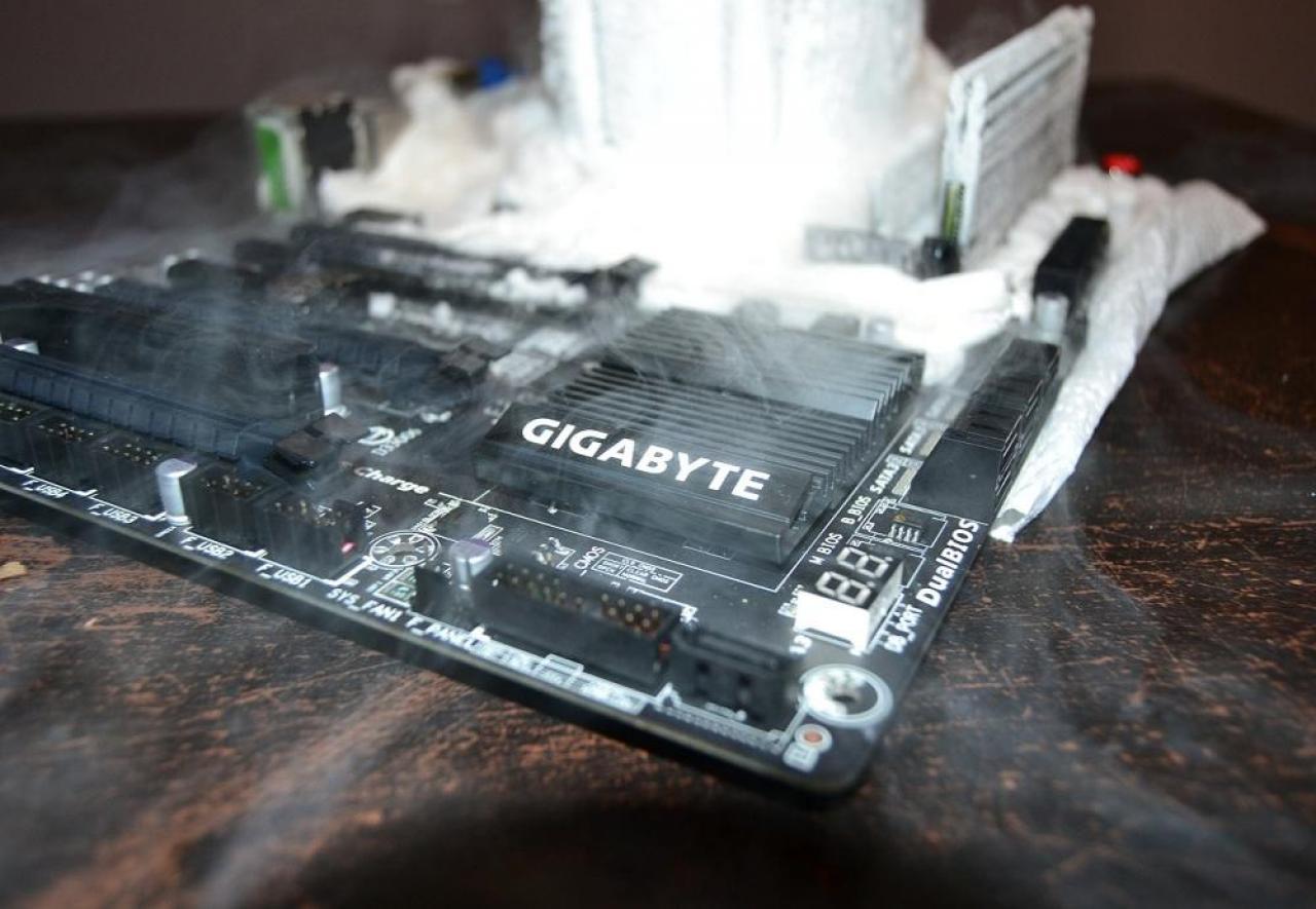 [27/09/2013] Pi Is Returned: Vierneue SuperPi-Weltrekorde mit AMD-Prozessoren erreicht