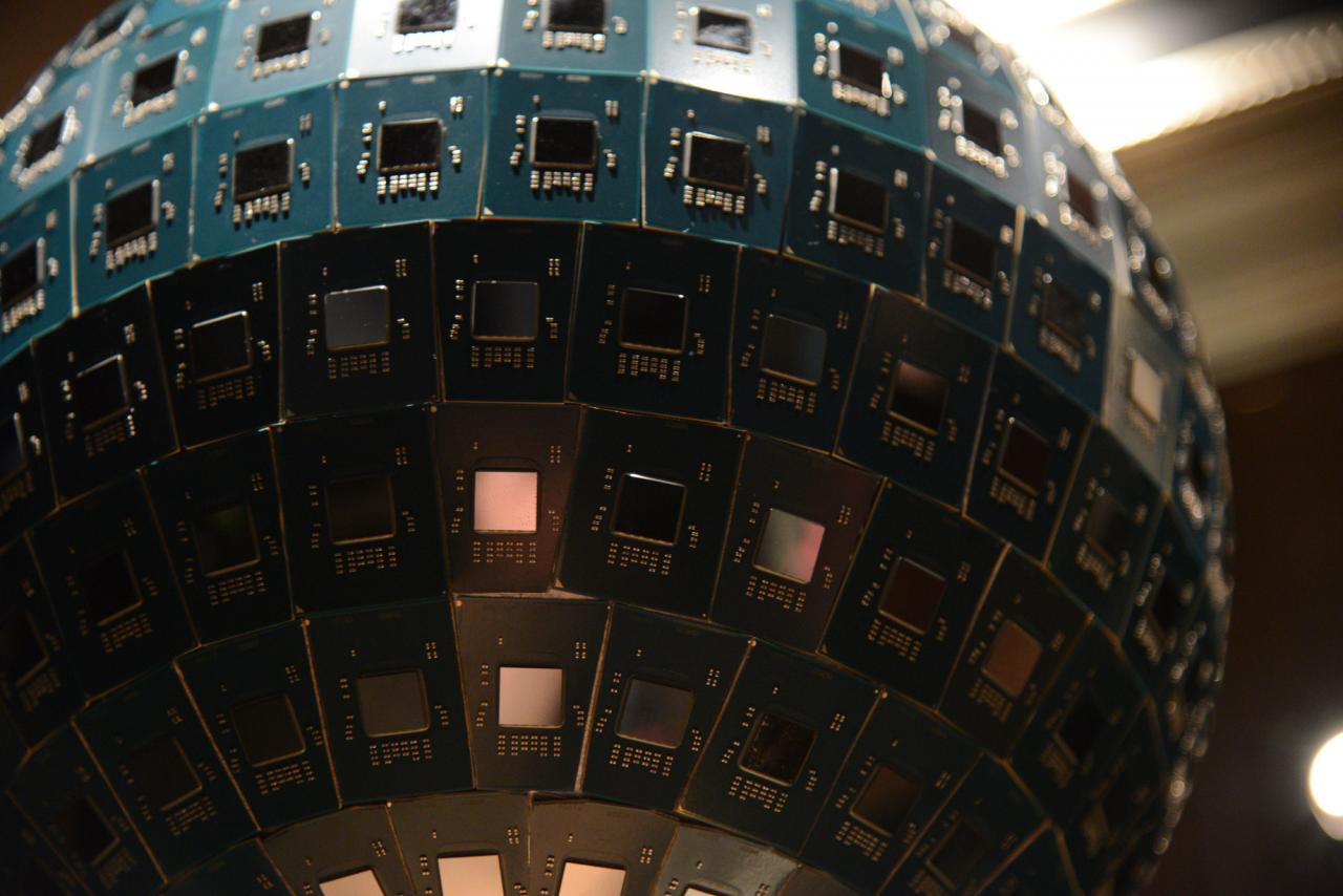 [10/09/2013] IDF 2013 Avoton powered Death Star Prototype 3