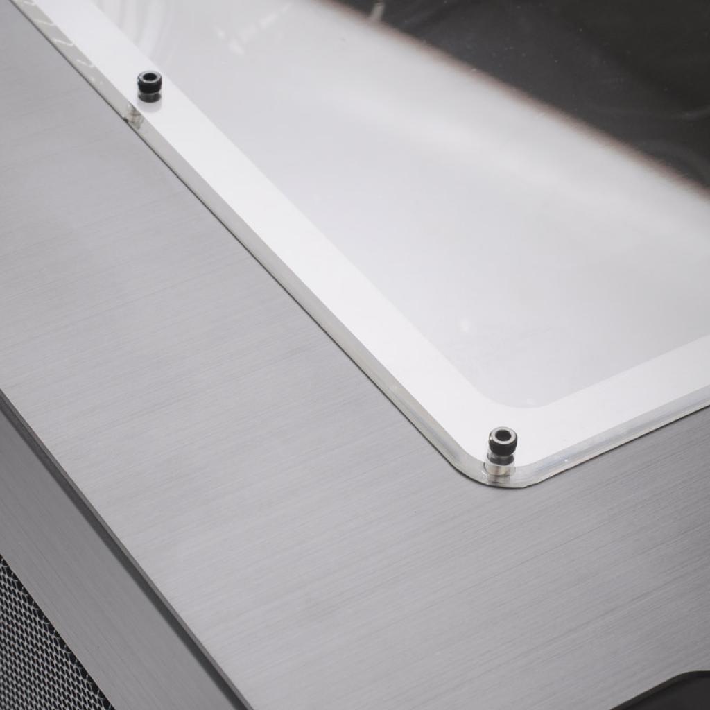 [12/09/2013] Lian Li PC-D600: Doppeltes Aluminium-Gehäuse für 290 Euro veröffentlicht (13)