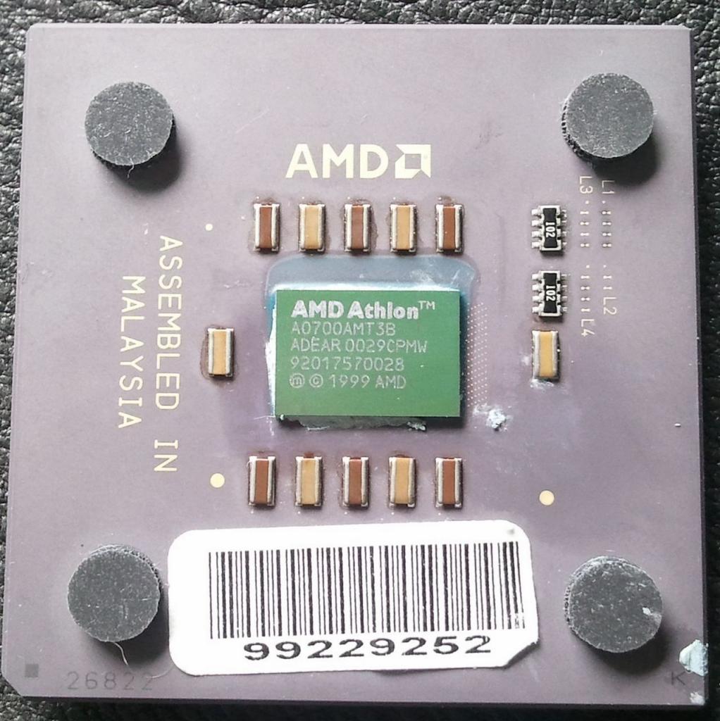 [13/09/2013] Update vom 15.09. mit Prozessor im Schraubstock und Klebe-Fail bei Notebook-CPU (9)