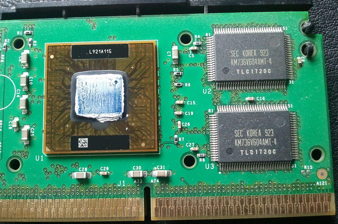 [13/09/2013] Update vom 15.09. mit Prozessor im Schraubstock und Klebe-Fail bei Notebook-CPU (15)