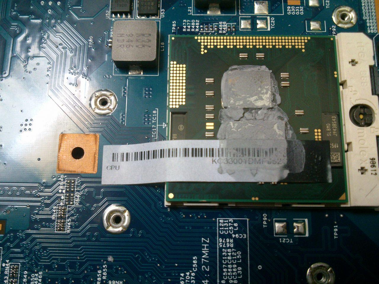 [13/09/2013] Update vom 15.09. mit Prozessor im Schraubstock und Klebe-Fail bei Notebook-CPU (23)
