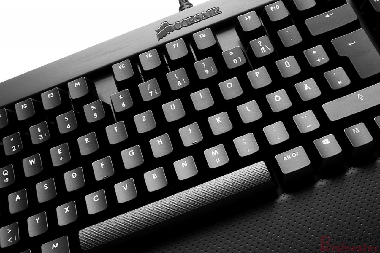 [04/09/2013] Corsair Vengeance K70 (8)