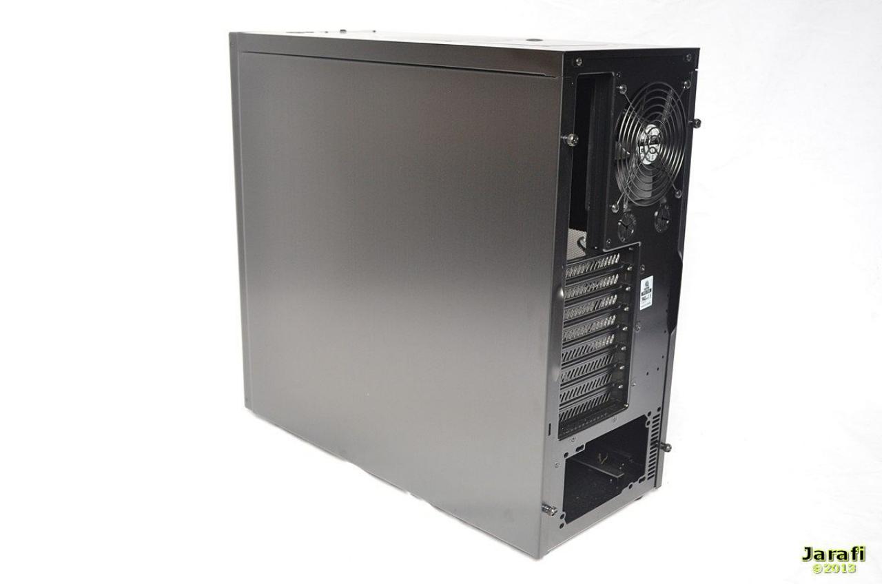 [24/09/2013] Lian Li PC-7HX (3)