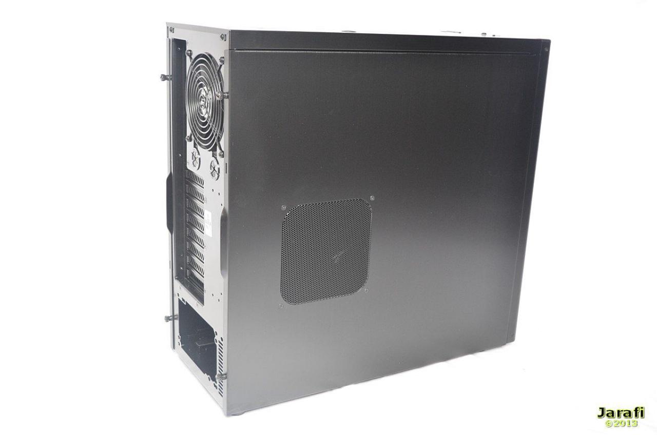 [24/09/2013] Lian Li PC-7HX (4)