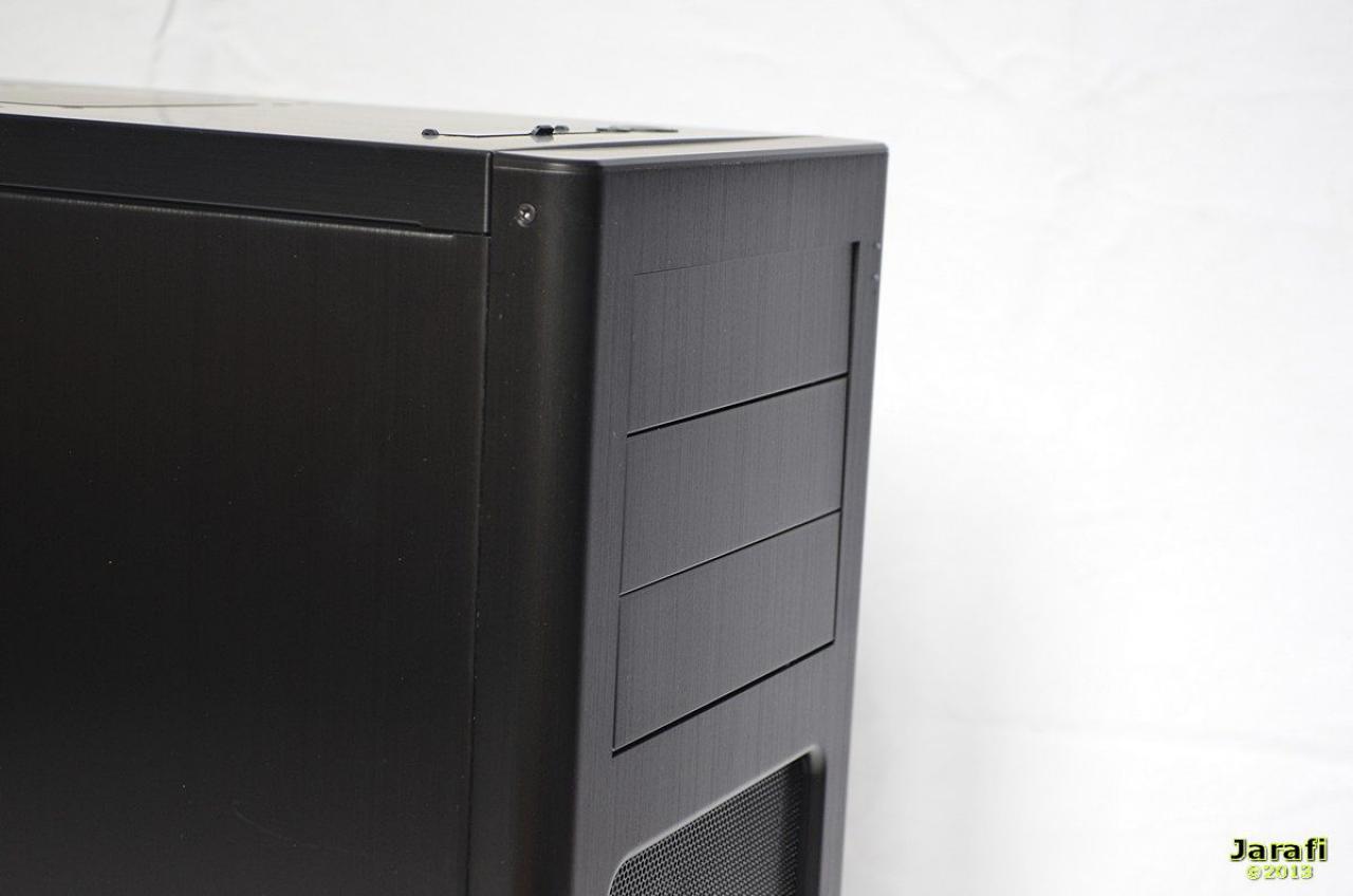 [24/09/2013] Lian Li PC-7HX (7)