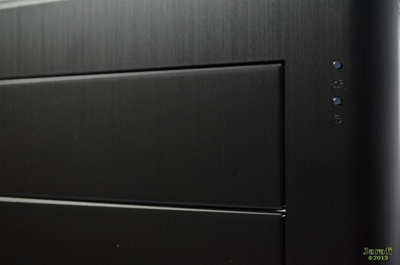 [24/09/2013] Lian Li PC-7HX (11)